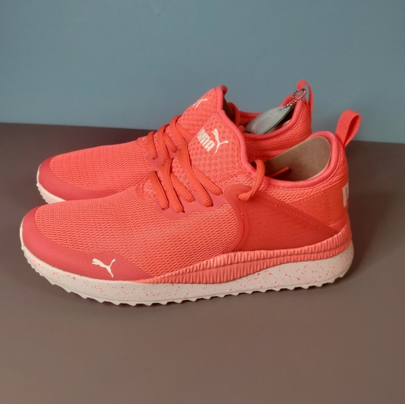 Puma Softfoam Sneakers - Picture 9 of 12